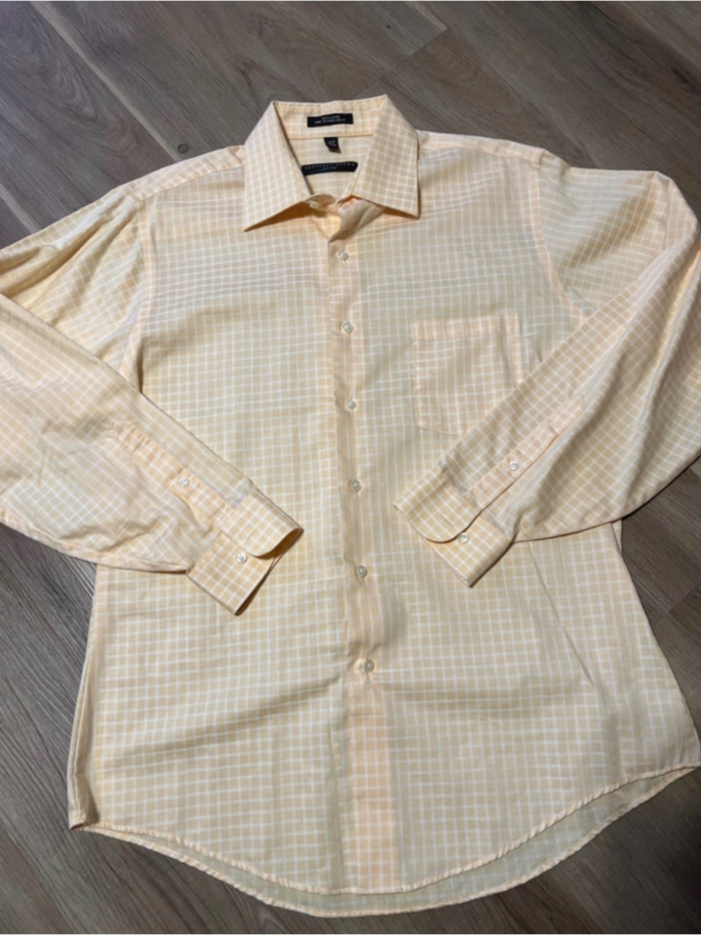 Classic Men's Geoffrey Beene sz large pale yellow Dress Shirt